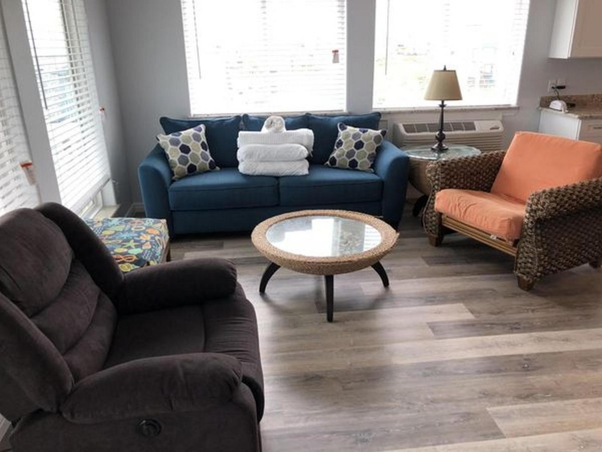Beachgate Condosuites And Oceanfront Apartment *