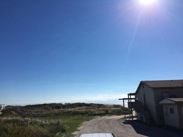 Apartment Beachgate Condosuites And Oceanfront *