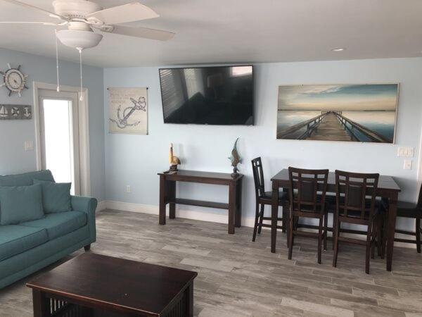 Beachgate Condosuites And Oceanfront Port Aransas
