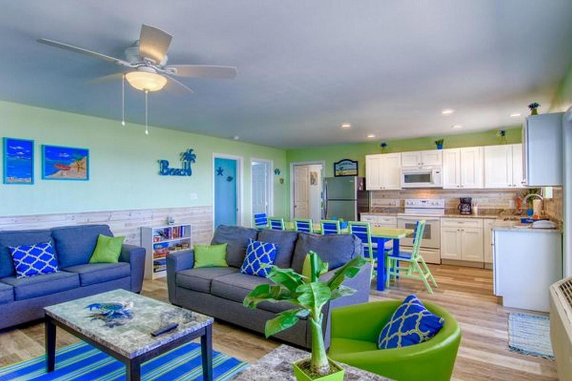 Beachgate Condosuites And Oceanfront