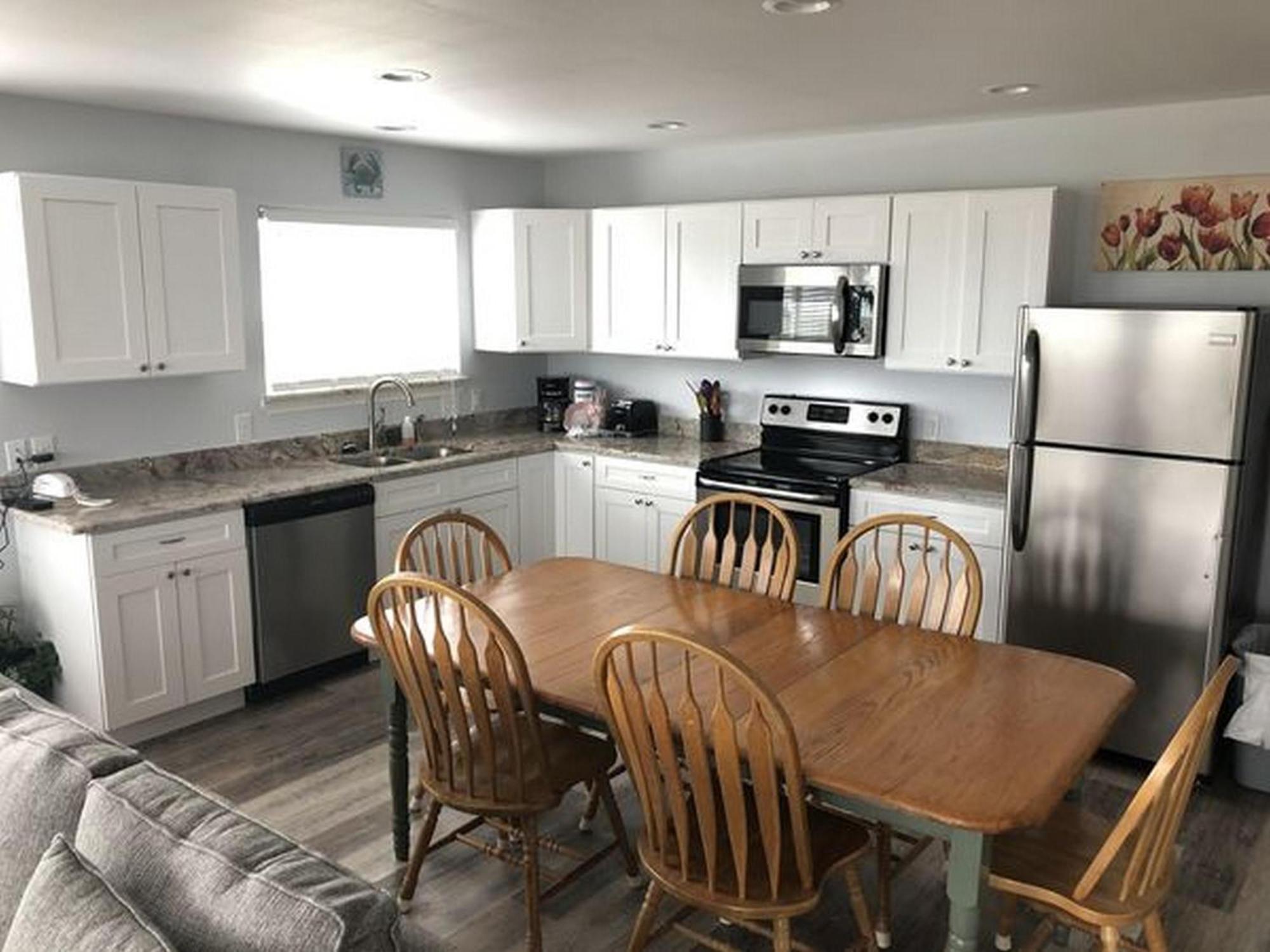 Beachgate Condosuites And Oceanfront